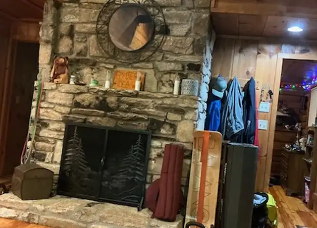 Property at 149 Arbor Ln, Hendersonville, NC, 28791, 2 beds, 1 bath, [object Object]