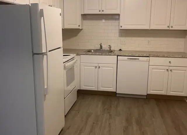 Property at 667 Main St Unit 108, Woburn, MA, 01801, 1 bed, 1 bath, [object Object]