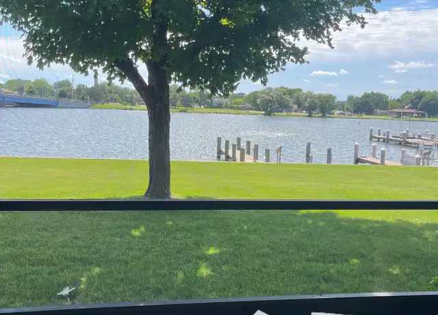 Property at 1527 Arboretum Dr Unit C, Oshkosh, WI, 54901, 1 bed, 1 bath, [object Object]