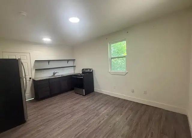 Property at 1306 E 2nd St S Unit 2, Tulsa, OK, 74120, 1 bed, 1 bath, [object Object]