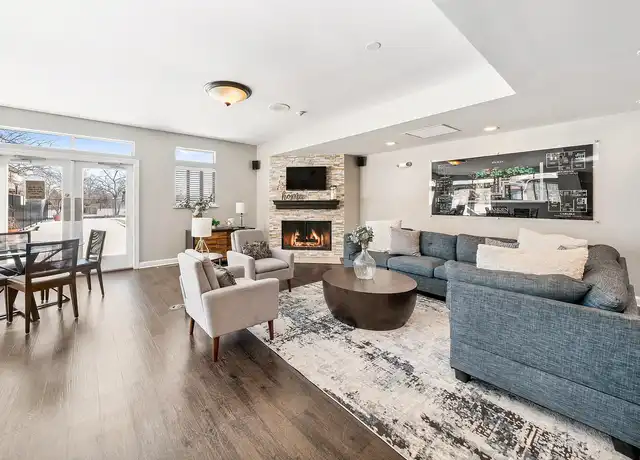 Property at Camden at Bloomingdale Apartments - 348 Glenwood Dr, Bloomingdale, IL, 60108, 2 beds, 2 baths, [object Object]