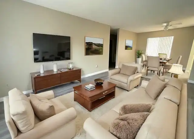Property at 9075 Cedros Ave, Panorama City, CA, 91402, 1 bed, 1 bath, [object Object]