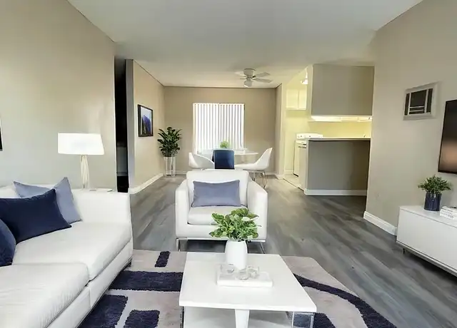 Property at 9075 Cedros Ave, Panorama City, CA, 91402, 2 beds, 1 bath, [object Object]