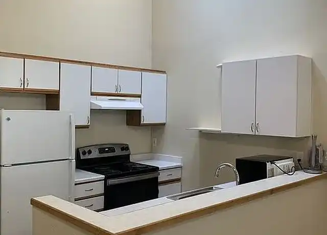 Property at Linden II - 14511 Stone Ave N, Shoreline, WA, 98133, 1 bed, 1 bath, [object Object]