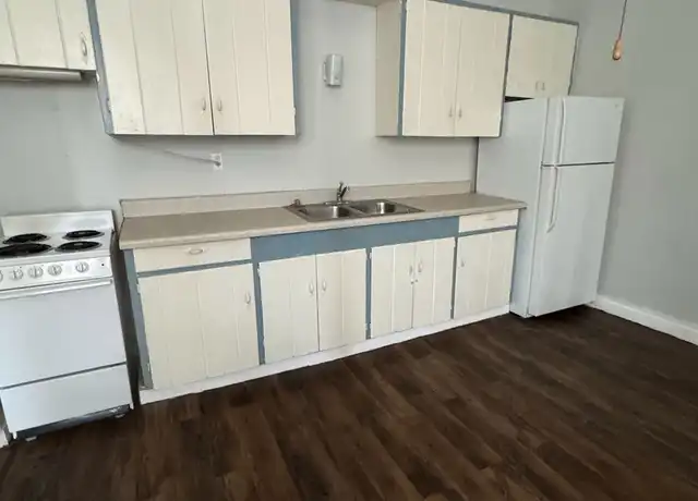 Property at 214 Ponce De Leon Ave, Venice, FL, 34285, 1 bed, 1 bath, [object Object]