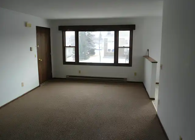 Property at 1917 N 21st St, Superior, WI, 54880, 2 beds, 1 bath, [object Object]