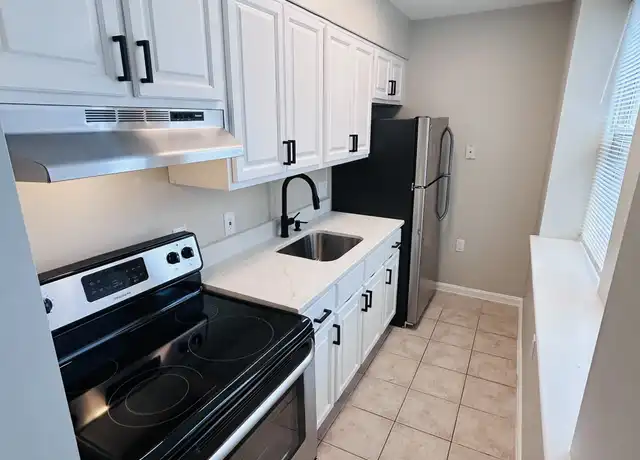 Property at 2906 Reisterstown Rd, Baltimore, MD, 21215, 2 beds, 1 bath, [object Object]