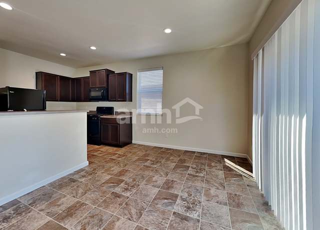 Photo of 332 York St Unit 2, Woodland, WA 98674