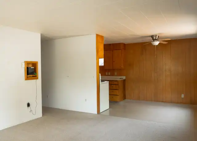 Property at 412 N Fir St Unit 3, Genesee, ID, 83832, 2 beds, 1 bath, [object Object]