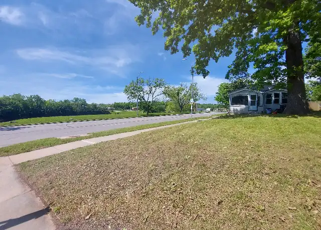 Property at 4644 Agnes Ave, Kansas City, MO, 64130, 1 bed, 1 bath, [object Object]