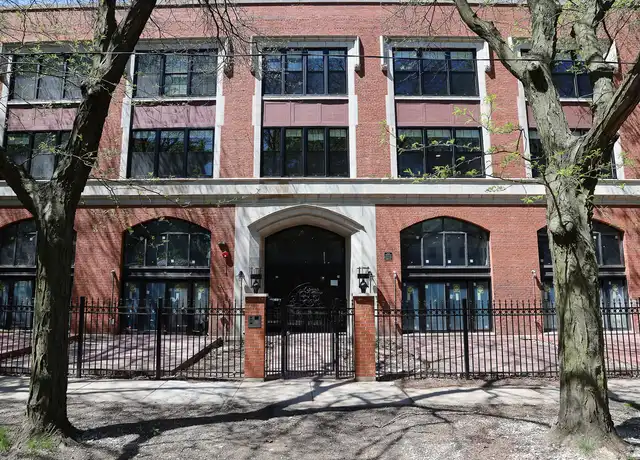Property at 4046 N Hermitage Ave Unit 301, Chicago, IL, 60613, 2 beds, 2 baths, [object Object]