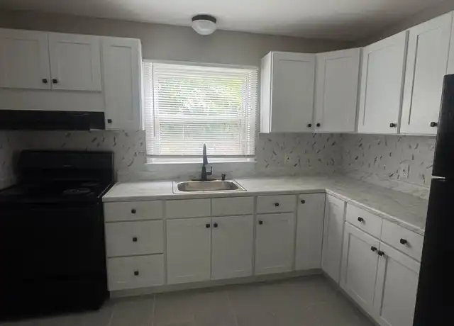 Property at 385 Blake St Unit 1, New Haven, CT, 06515, 2 beds, 1 bath, [object Object]