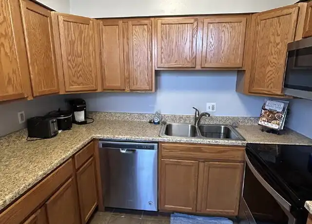 Property at 5071 Washington Pl Unit A, St. Louis, MO, 63108, 3 beds, 2 baths, [object Object]