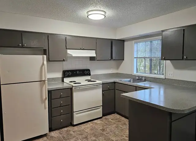 Photo of 9800 SW Frewing St, Portland, OR 97223