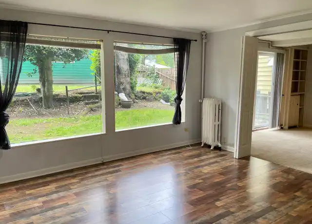 Property at 2111 Nob Hill Ave N Unit 2111A, Seattle, WA, 98109, 3 beds, 1 bath, [object Object]