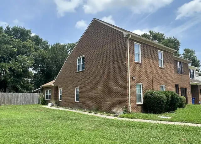 Property at 4447 Rivermill Ct Unit 1, Portsmouth, VA, 23703, 3 beds, 2 baths, [object Object]