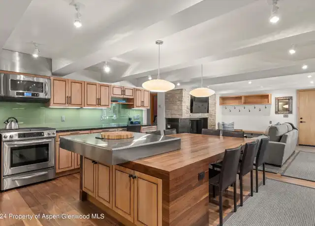 Property at 124 W Hyman Ave Unit 2C, Aspen, CO, 81611, 4 beds, 4 baths, [object Object]