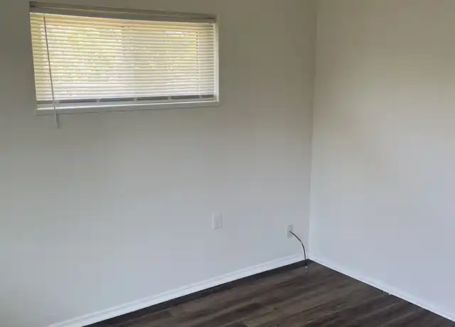 Property at 1115 Troy St Unit 4, Dayton, OH, 45404, 1 bed, 1 bath, [object Object]