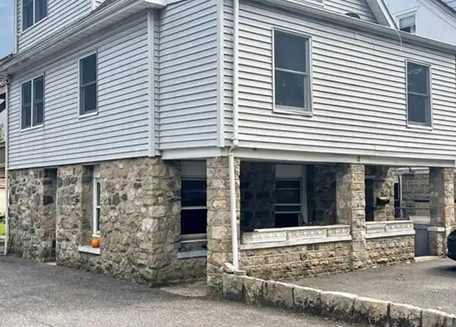 Property at 17 Bible St, Cos Cob, CT, 06807, 2 beds, 1 bath, [object Object]