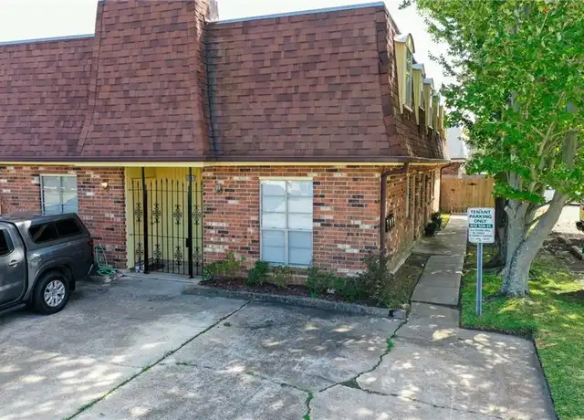 Property at 3012 12th St, Metairie, LA, 70002, 2 beds, 1.5 baths, [object Object]
