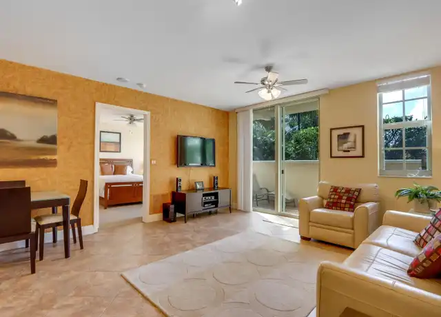 Property at 610 Clematis St #217, West Palm Beach, FL, 33401, 1 bed, 1.5 baths, [object Object]