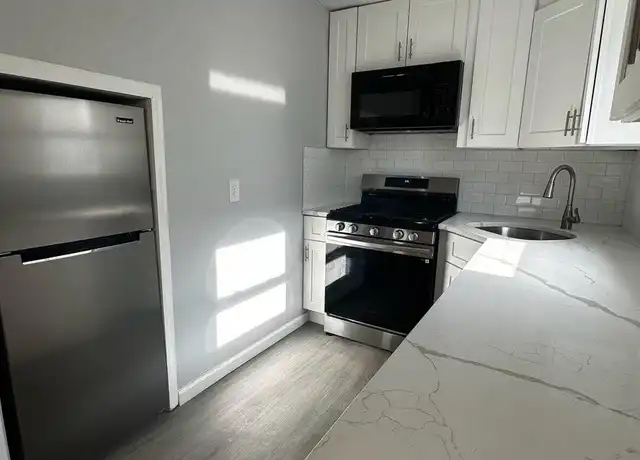 Property at 218 Cliff St Unit 6A, Cliffside Park, NJ, 07010, 1 bed, 1 bath, [object Object]