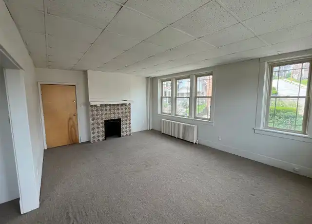 Property at 1258 Illinois Ave Unit 3, Pittsburgh, PA, 15216, 2 beds, 1 bath, [object Object]