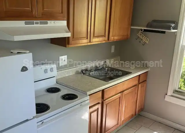 Property at 27 Eastern Ave Unit 5, Augusta, ME, 04330, 1 bed, 1 bath, [object Object]
