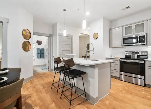 Property at Hawthorne at Mills Gap - 60 Mills Gap Rd, Asheville, NC, 28803, 1 bed, 1 bath, [object Object]