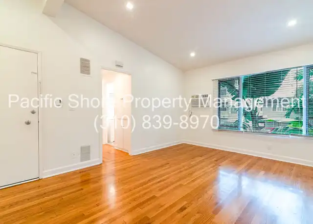 Property at 12304 Rochester Ave Unit 6, Los Angeles, CA, 90025, 1 bed, 1 bath, [object Object]
