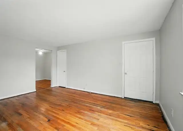 Property at 3919 E Gatewood Ln Unit 3, Silverton, OH, 45236, 2 beds, 1 bath, [object Object]