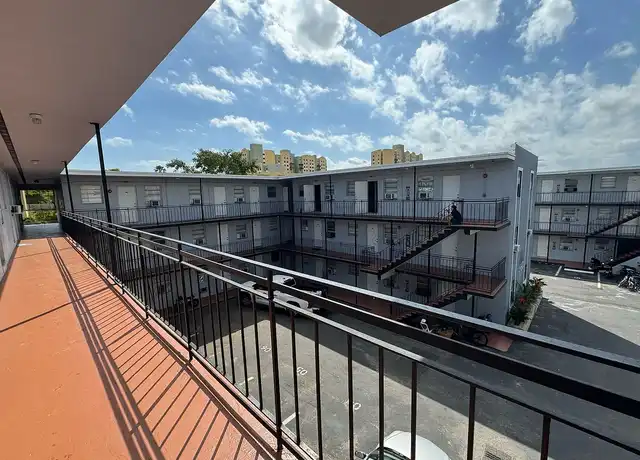 Property at Miami Central Apartments - 451 NW 7th St, Miami, FL, 33136, 1 bed, 1 bath, [object Object]