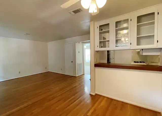 Property at 3420 Mount Vernon St Unit 9, Houston, TX, 77006, 1 bed, 1 bath, [object Object]