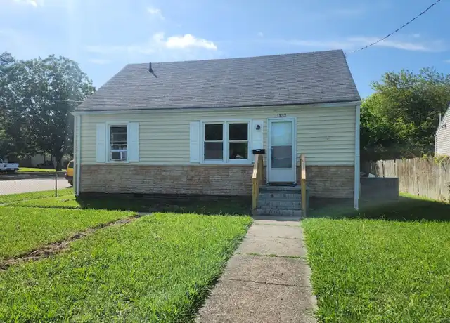 Property at 1132 N Mallory St, Hampton, VA, 23663, 4 beds, 1 bath, [object Object]