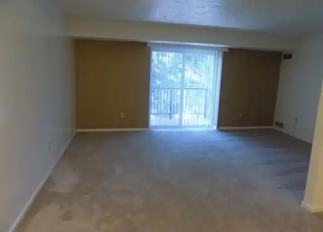 Property at 8842 Royal Manor Dr Unit 102, Allison Park, PA, 15101, 1 bed, 2 baths, [object Object]