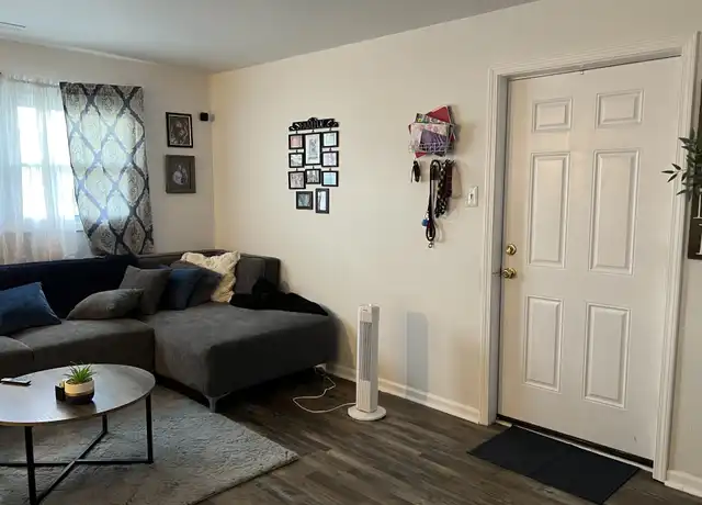 Property at 2570 W 63rd Ave Unit 1W, Merrillville, IN, 46410, 2 beds, 1 bath, [object Object]