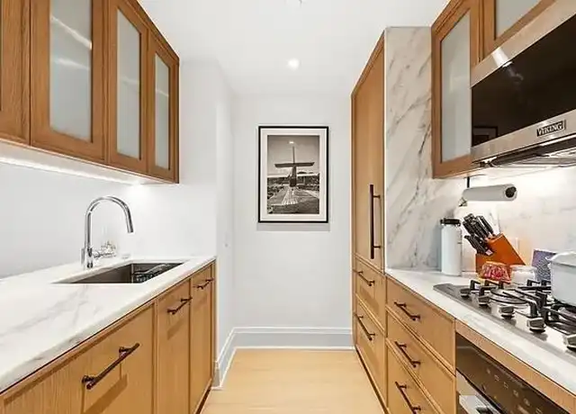 Property at 210 Warren St Unit 6L, New York, NY, 10282, 0 beds, 1 bath, [object Object]