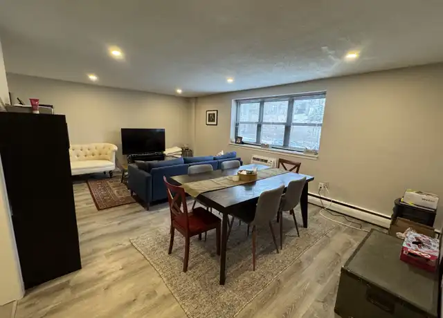Property at 77 Mason Ter Unit 31, Brookline, MA, 02446, 2 beds, 1 bath, [object Object]