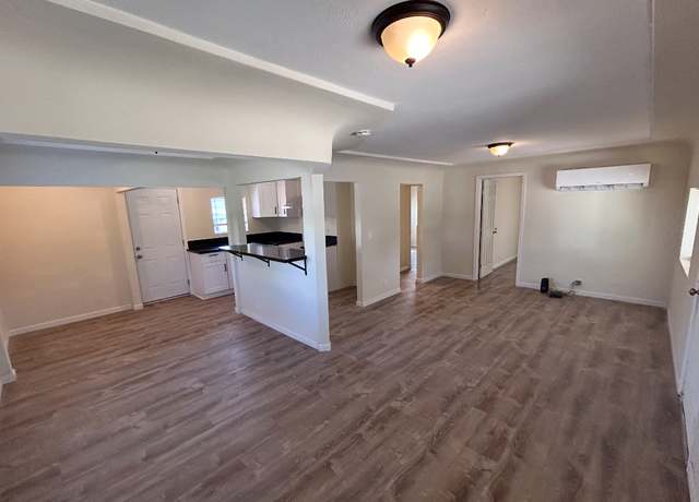 Photo of 180 E Barbour St, Banning, CA 92220