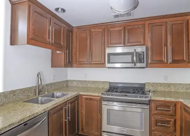 Property at 11925 Kling St Unit 104A, North Hollywood, CA, 91607, 2 beds, 2 baths, [object Object]