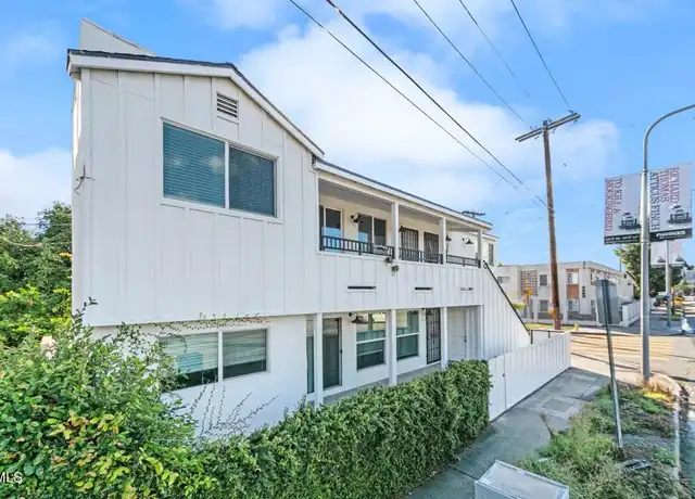Property at 2664 S La Brea Ave Unit 1/2, Los Angeles, CA, 90016, 1 bed, 1 bath, [object Object]
