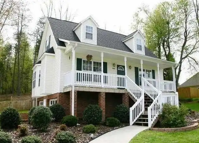 Property at 940 Winterside Ln, Winston Salem, NC, 27107, 3 beds, 2.5 baths, [object Object]