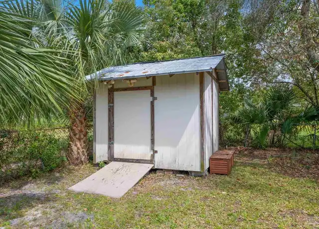 Property at 700 S H St, Pensacola, FL, 32502, 1 bed, 1 bath, [object Object]