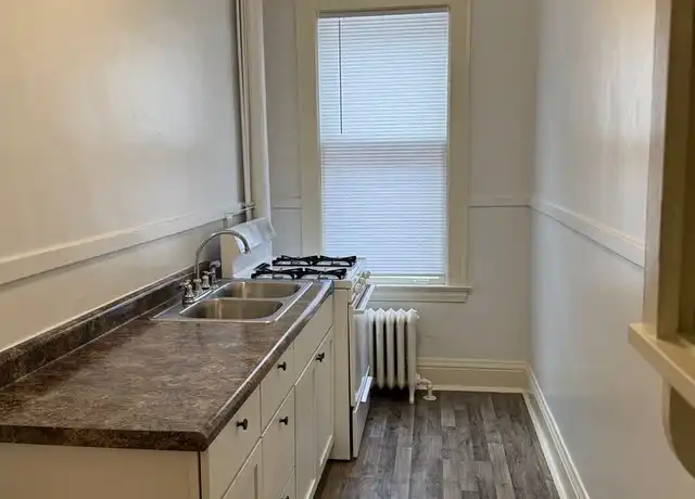 Property at 1786 Hennepin Ave S Unit 11, Minneapolis, MN, 55403, 1 bed, 1 bath, [object Object]