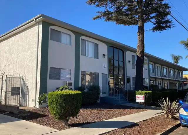 Property at Berryman Apartments - 4325 Berryman Ave, Los Angeles, CA, 90066, 1 bed, 1 bath, [object Object]