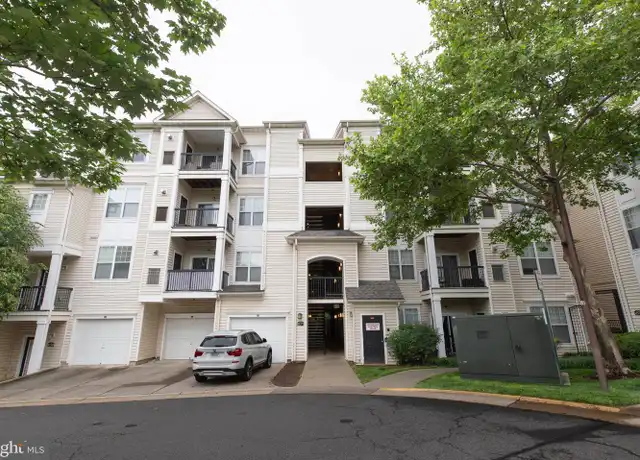 Property at 11371 Aristotle Dr Unit 9-113, Fairfax, VA, 22030, 2 beds, 2 baths, [object Object]