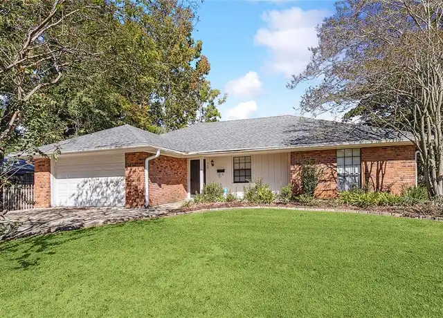 Property at 402 W 24th Ave, Covington, LA, 70433, 3 beds, 2 baths, [object Object]