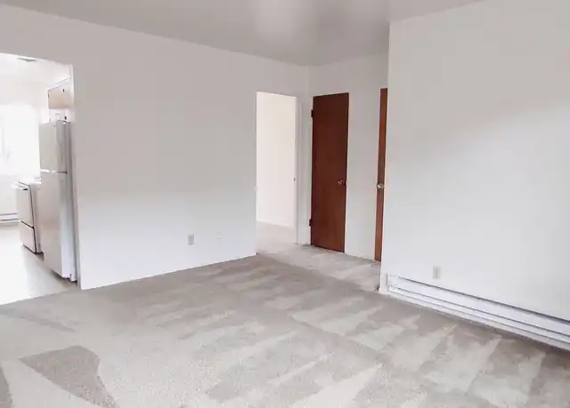 Property at Queens Court Apartments - 1120 NE 57th Ave, Portland, OR, 97213, 1 bed, 1 bath, [object Object]
