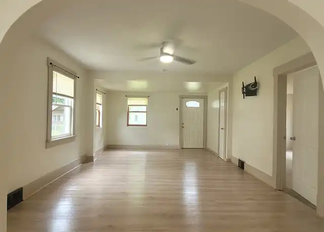 Property at 1207 Clinton Ave, Des Moines, IA, 50313, 3 beds, 2 baths, [object Object]