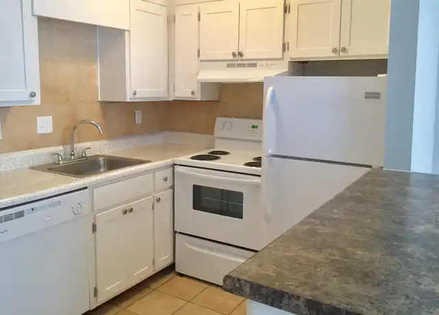 Property at 2217-2249 Green Springs Hwy Unit 2249-C, Birmingham, AL, 35205, 2 beds, 1 bath, [object Object]